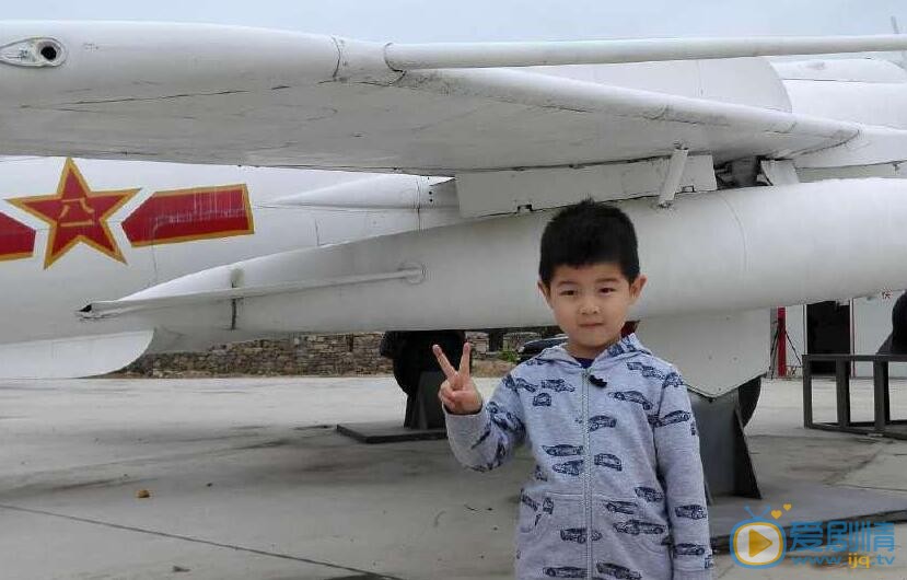 安吉剪刀手安吉 安吉高清写真_安吉高清剧照