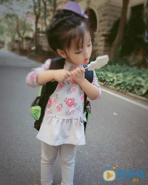 阿拉蕾生活照 阿拉蕾高清写真_阿拉蕾高清剧照
