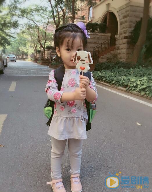 阿拉蕾生活照 阿拉蕾高清写真_阿拉蕾高清剧照