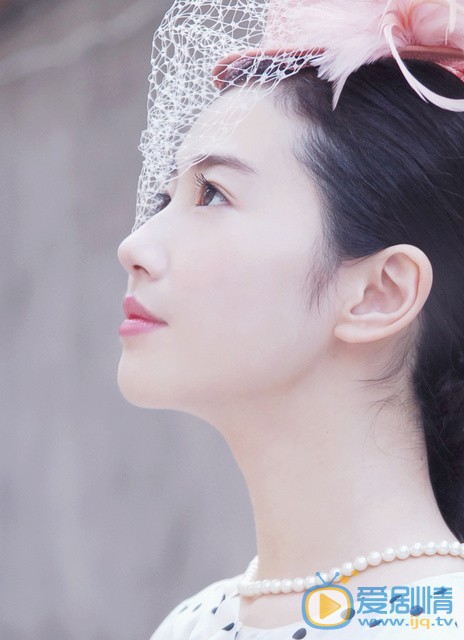 张辛苑mother is old dress写真 张辛苑高清写真_张辛苑高清剧照