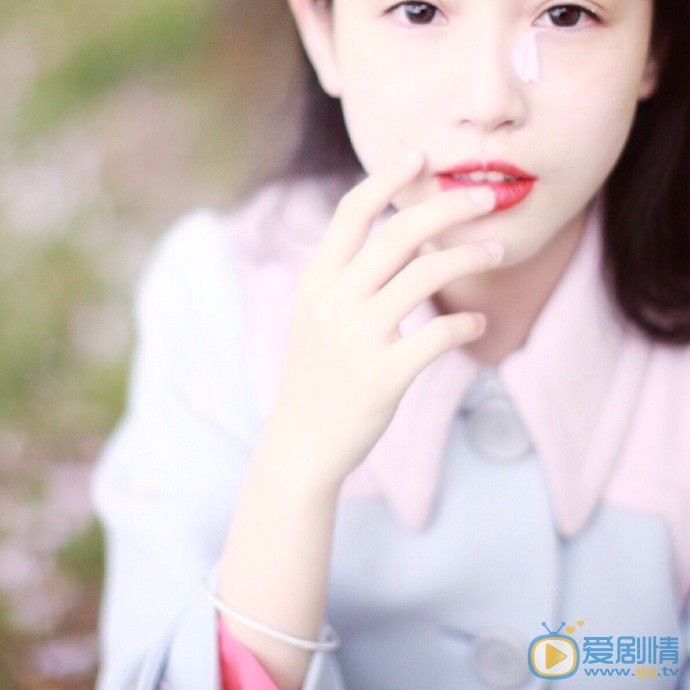 张辛苑樱花写真 张辛苑高清写真_张辛苑高清剧照