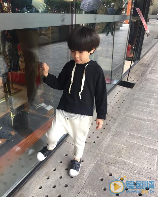 李亦航生活照 李亦航高清写真_李亦航高清剧照