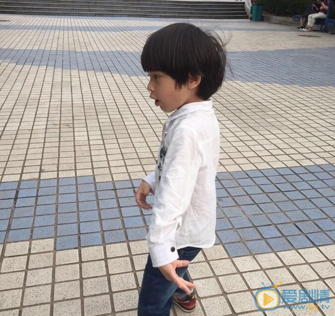李亦航生活照 李亦航高清写真_李亦航高清剧照
