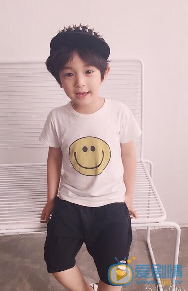 李亦航萌照 李亦航高清写真_李亦航高清剧照