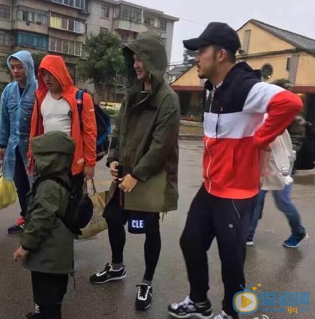 李亦航《爸爸去哪儿4》照 李亦航高清写真_李亦航高清剧照