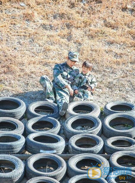 田宸宇军装照 田宸宇高清写真_田宸宇高清剧照