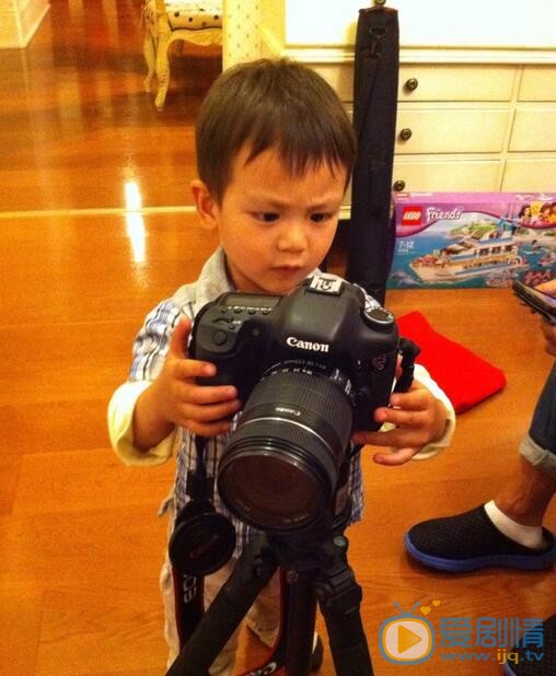 田宸宇小小男子汉 田宸宇高清写真_田宸宇高清剧照