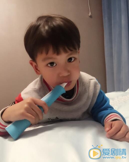 田宸宇小小男子汉 田宸宇高清写真_田宸宇高清剧照