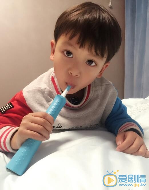 田宸宇小小男子汉 田宸宇高清写真_田宸宇高清剧照