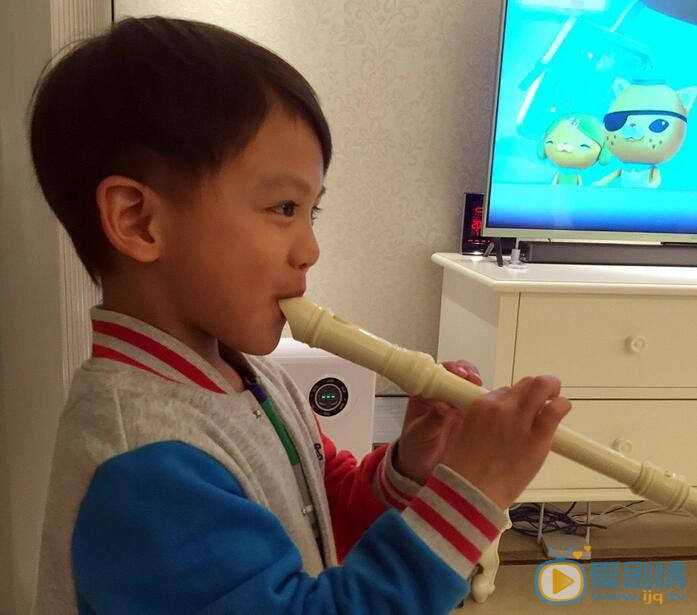 田宸宇小小男子汉 田宸宇高清写真_田宸宇高清剧照