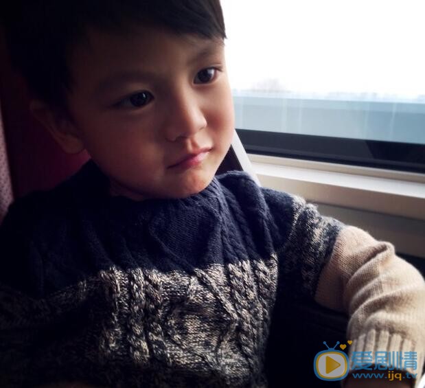 田宸宇小小男子汉 田宸宇高清写真_田宸宇高清剧照