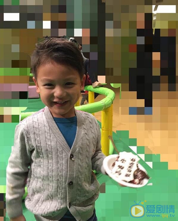 田宸宇小小男子汉 田宸宇高清写真_田宸宇高清剧照