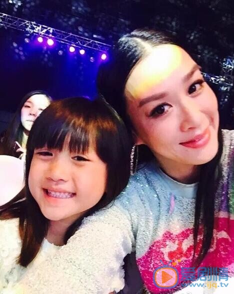 严稚棱活动照 严稚棱高清写真_严稚棱高清剧照