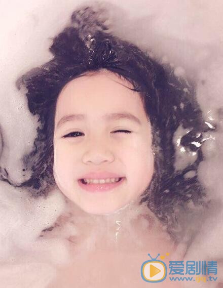 严稚棱考拉个人照 严稚棱高清写真_严稚棱高清剧照