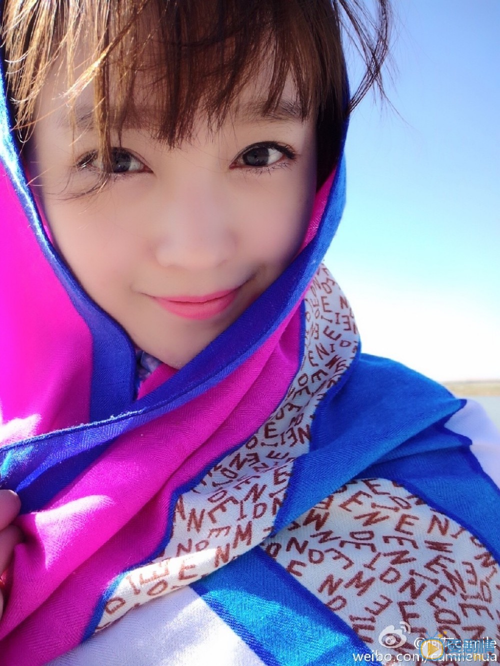 何花生活自拍 何花高清写真_何花高清剧照