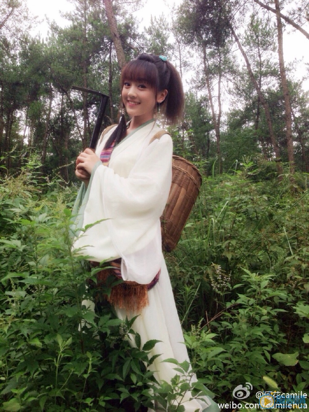 何花片场照 何花高清写真_何花高清剧照