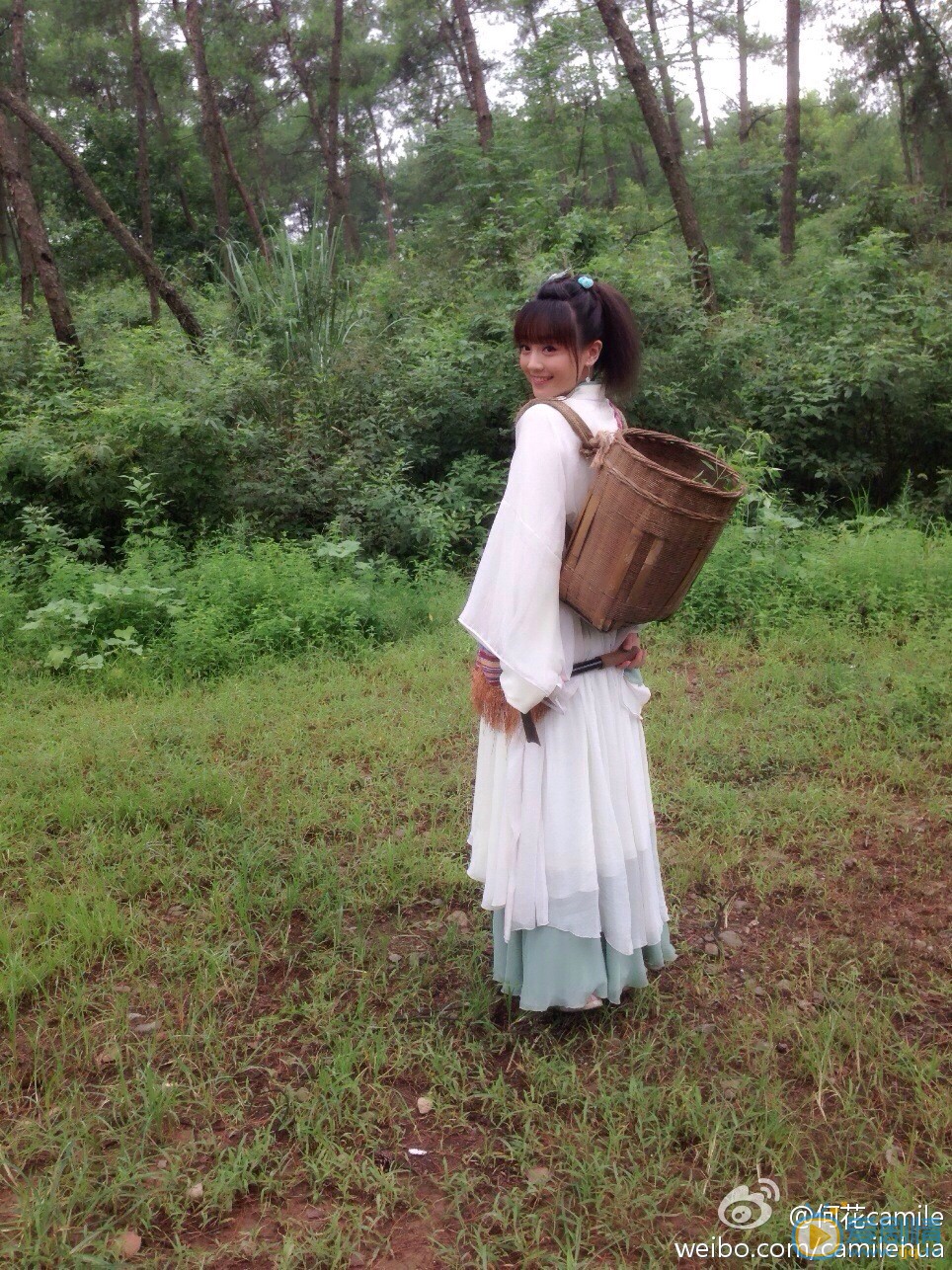何花片场照 何花高清写真_何花高清剧照