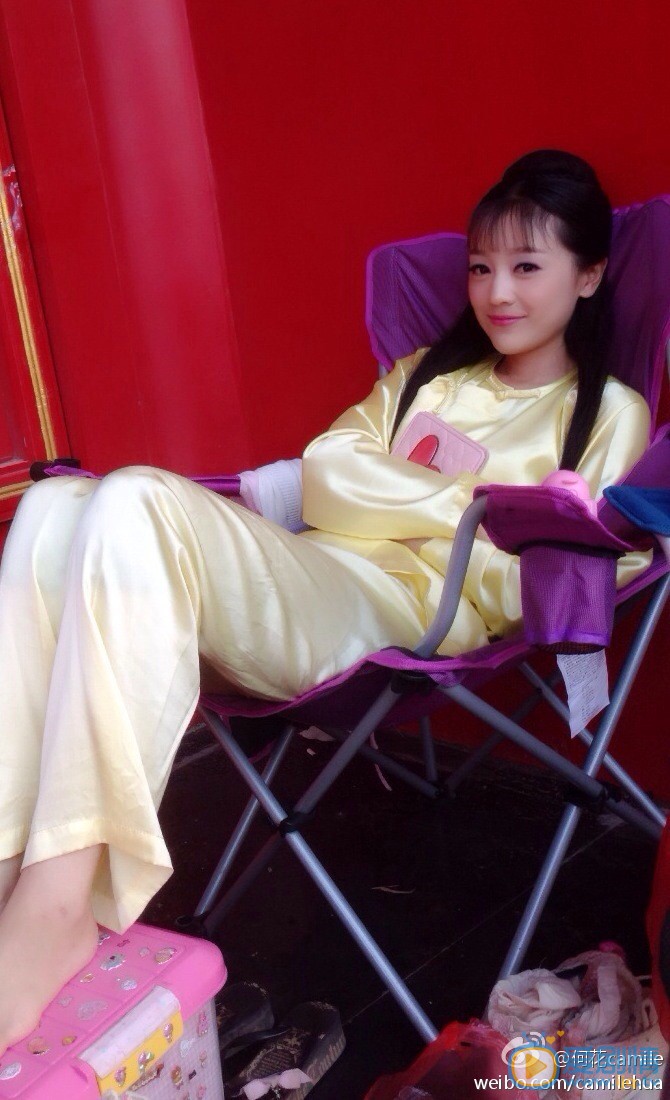 何花片场照 何花高清写真_何花高清剧照