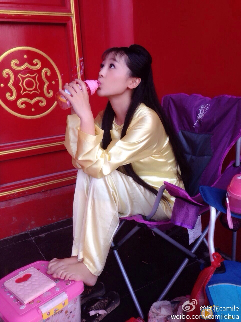 何花片场照 何花高清写真_何花高清剧照