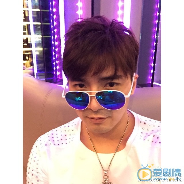 贺军翔生活照 贺军翔高清写真_贺军翔高清剧照