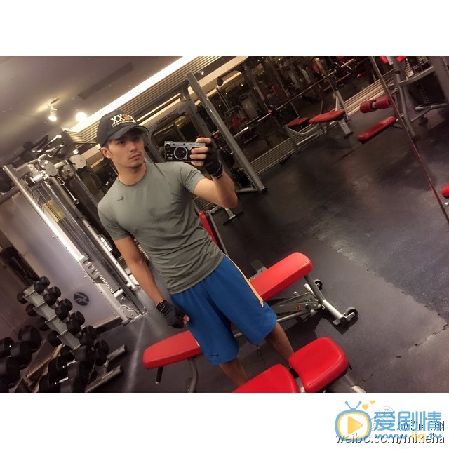 贺军翔健身运动照 贺军翔高清写真_贺军翔高清剧照