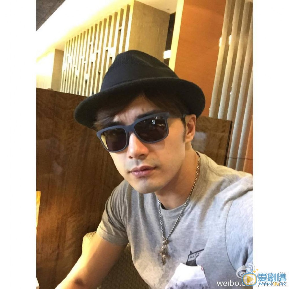 贺军翔生活照 贺军翔高清写真_贺军翔高清剧照