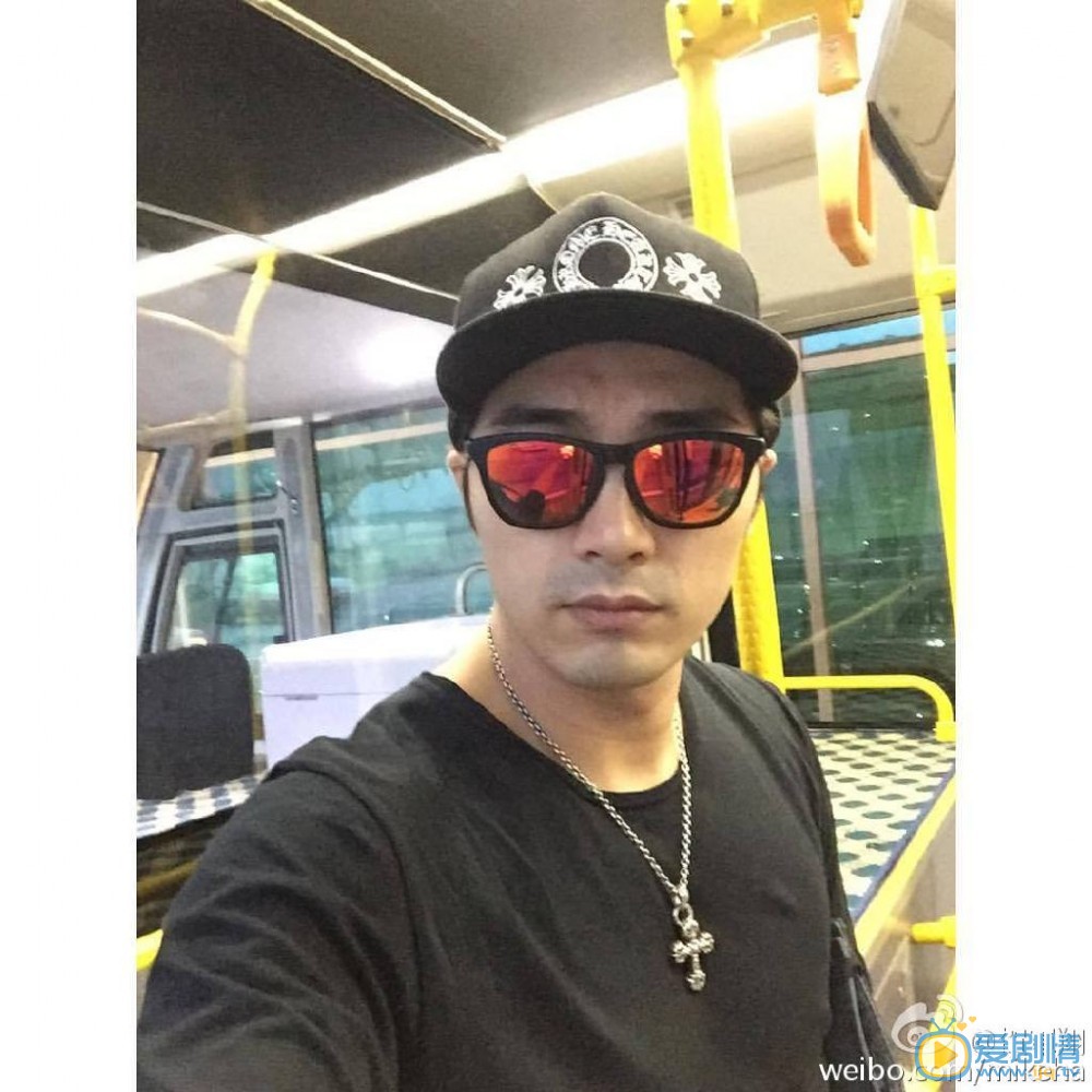 贺军翔生活照 贺军翔高清写真_贺军翔高清剧照