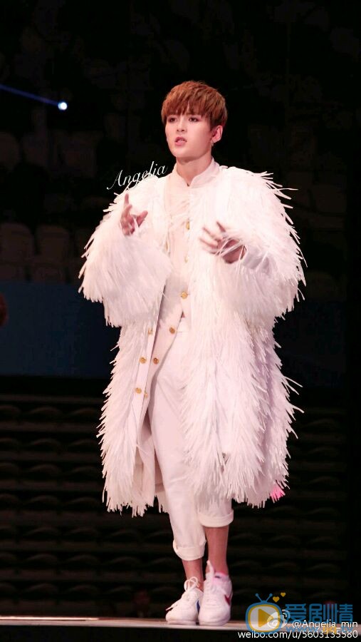 赵品霖舞台照 赵品霖高清写真_赵品霖高清剧照