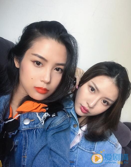 张昊玥合照 张昊玥高清写真_张昊玥高清剧照