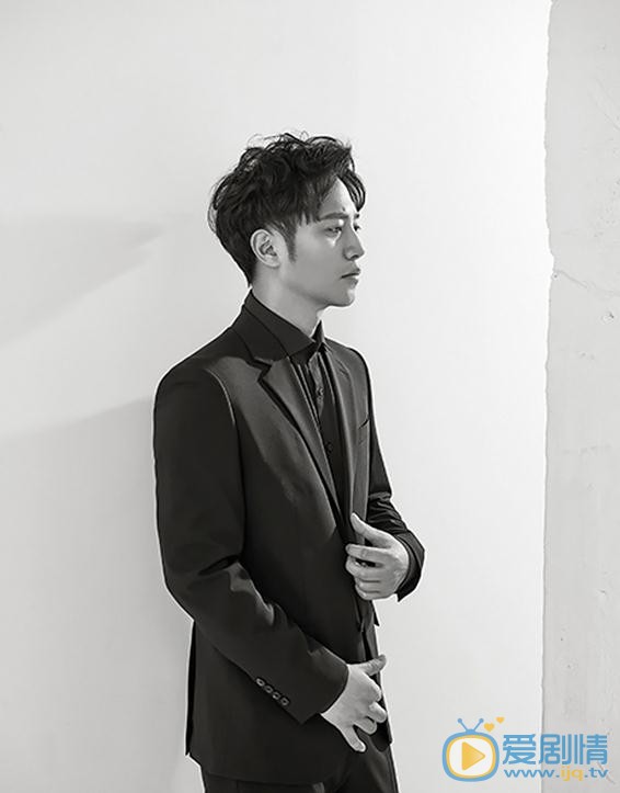 晋久西装写真 晋久高清写真_晋久高清剧照
