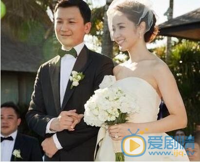 侯佩岑侯佩岑与老公侯世宏合照 侯佩岑高清写真_侯佩岑高清剧照