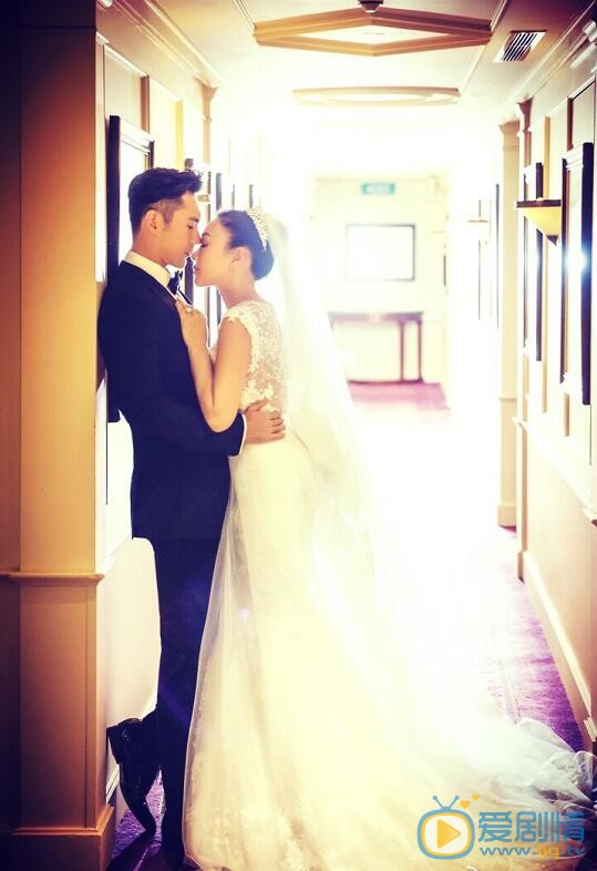 钟丽缇钟丽缇张伦硕婚纱照 钟丽缇高清写真_钟丽缇高清剧照