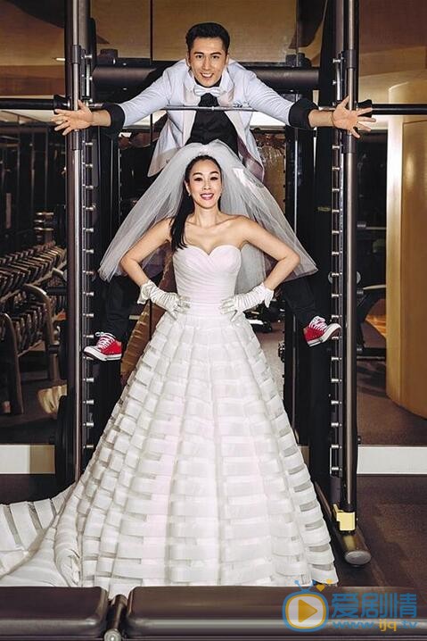 钟丽缇钟丽缇张伦硕婚纱照 钟丽缇高清写真_钟丽缇高清剧照