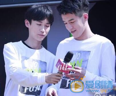查杰查杰朱戬合照 查杰高清写真_查杰高清剧照