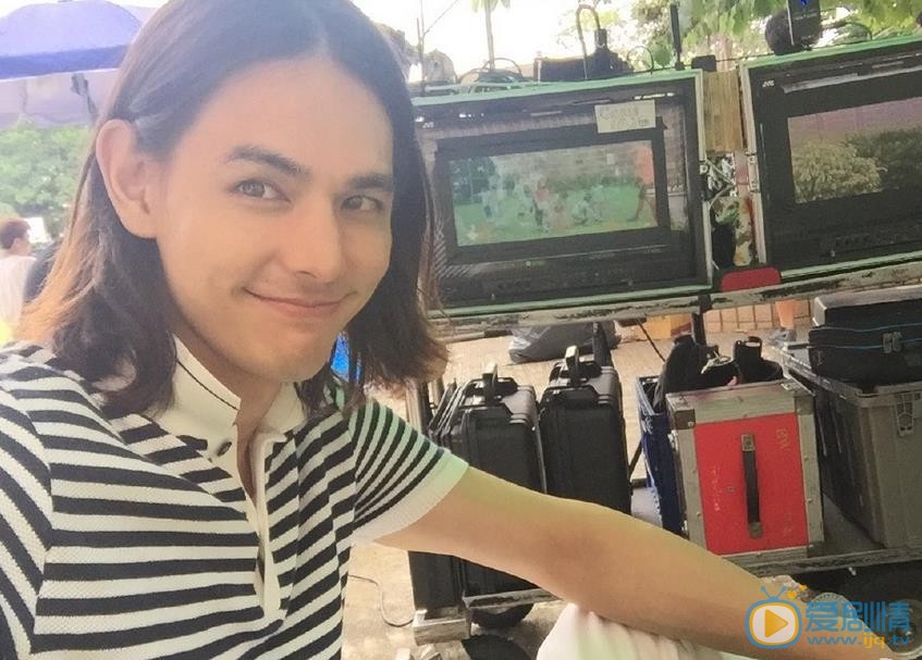 李贤宰生活照 李贤宰高清写真_李贤宰高清剧照