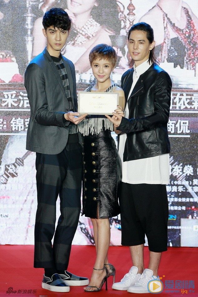 李贤宰活动照 李贤宰高清写真_李贤宰高清剧照