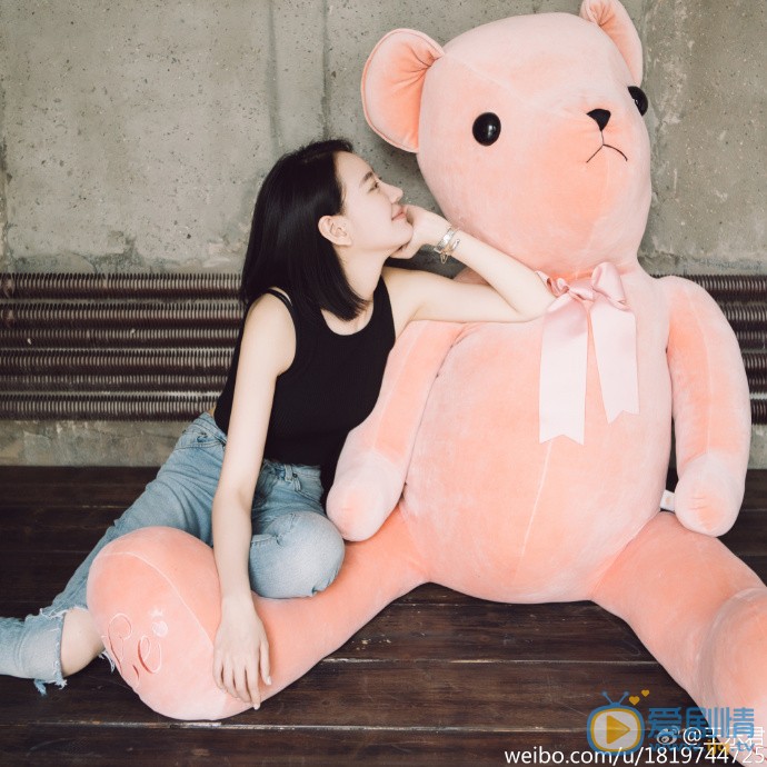 王乐君生活照 王乐君高清写真_王乐君高清剧照