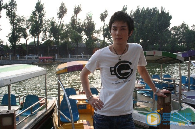 李承铉生活照 李承铉高清写真_李承铉高清剧照