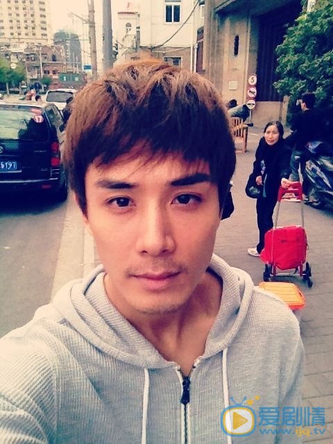 李承铉生活照 李承铉高清写真_李承铉高清剧照