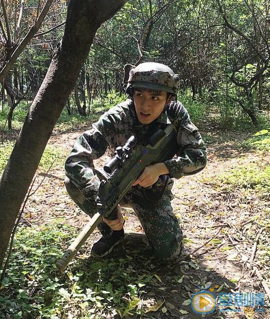 陈信喆军装照 陈信喆高清写真_陈信喆高清剧照