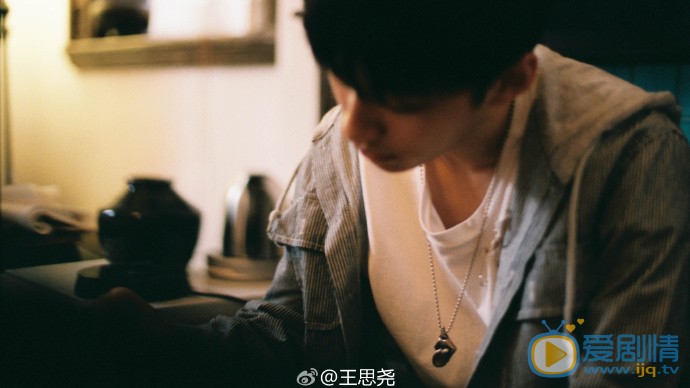 王思尧暗调写真 王思尧高清写真_王思尧高清剧照