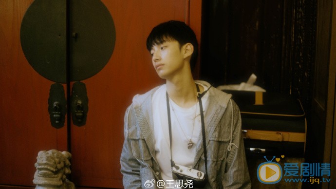 王思尧暗调写真 王思尧高清写真_王思尧高清剧照