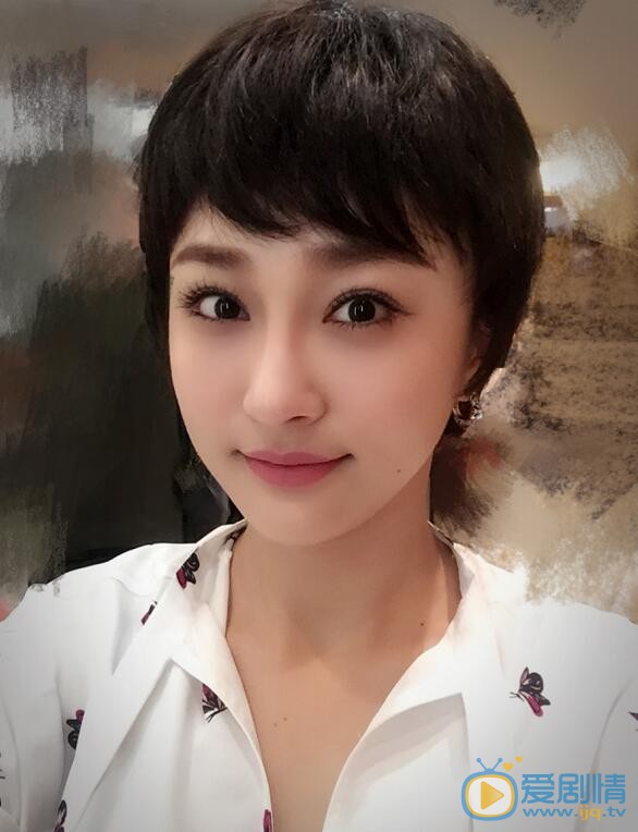 陈冰家人合照 陈冰高清写真_陈冰高清剧照