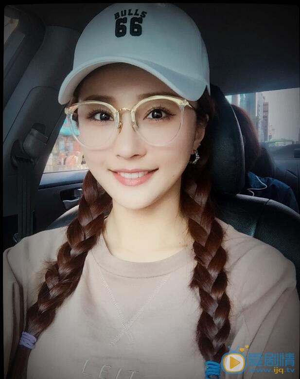 陈冰家人合照 陈冰高清写真_陈冰高清剧照
