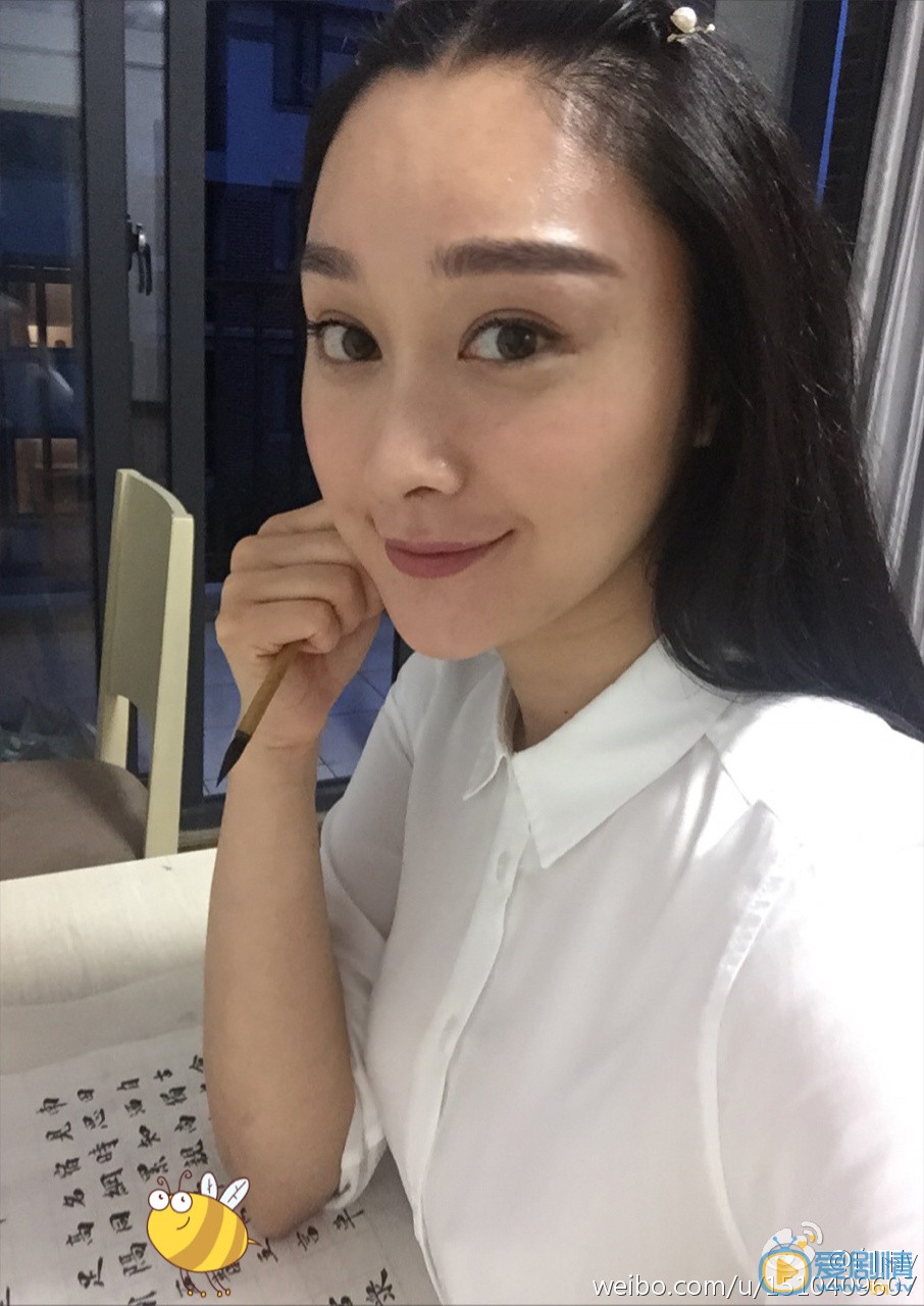 白雨生活照 白雨高清写真_白雨高清剧照