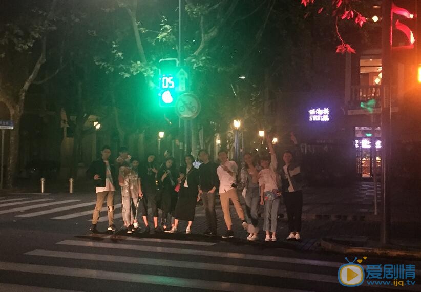 刘嘉文《一年级》照 刘嘉文高清写真_刘嘉文高清剧照