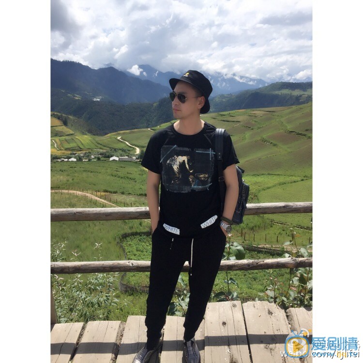李飞生活照 李飞高清写真_李飞高清剧照