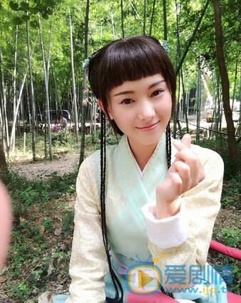 刘馨祺《屏里狐》剧照 刘馨祺高清写真_刘馨祺高清剧照