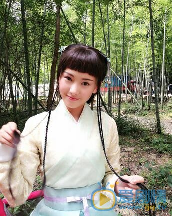 刘馨祺《屏里狐》剧照 刘馨祺高清写真_刘馨祺高清剧照