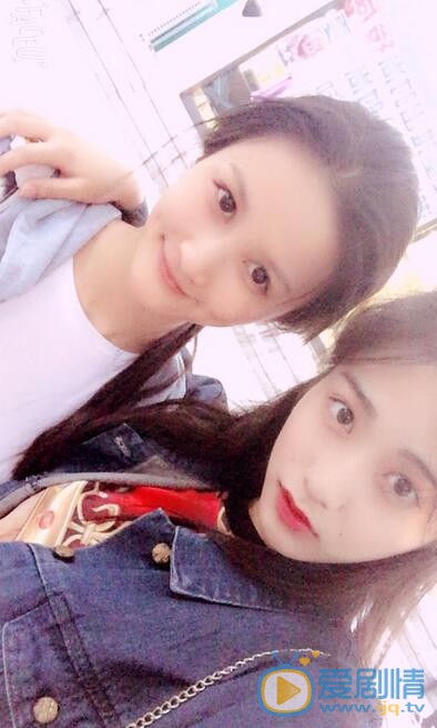 孙雪宁与人合照 孙雪宁高清写真_孙雪宁高清剧照